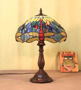 Art Tiffany Table Lamp 752